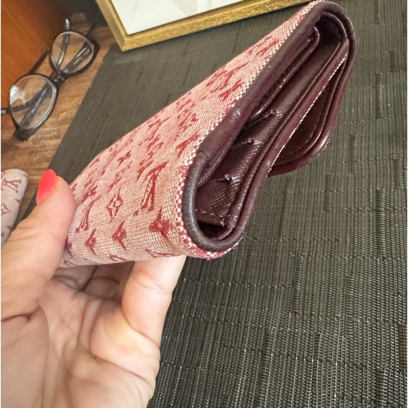 Lovely Louis Vuitton Burgundy Mini Lin Long Trifold Wallet - Picture 15 of 16